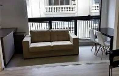 Imagem: O apartamento possui 1 Dormitório, 1 Banheiro, 1 Vaga na garagem