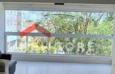 Imagem: O apartamento possui 3 Dormitórios, 1 Banheiro, 2 Vagas na