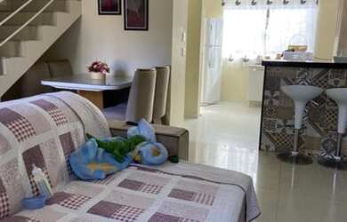 Imagem: A casa possui 2 Dormitórios, 3 Banheiros, 2 Vagas na garagem