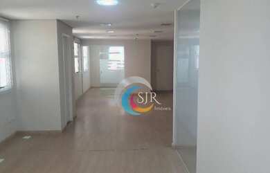 Imagem: O depósito possui 5 Vagas na garagem, 223m² de Área, Imóvel