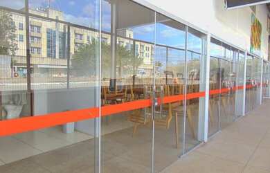 Imagem: O depósito possui 280m² de Área e está localizado em Zona