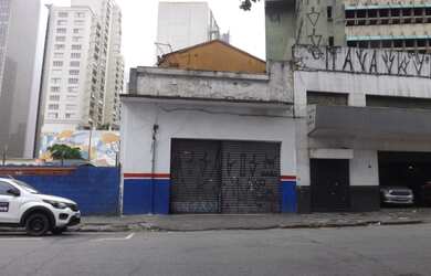Imagem: O depósito possui 800m² de Área e está localizado em Centro