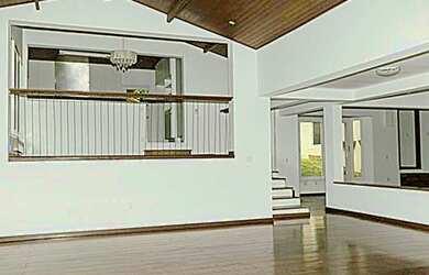 Imagem: A casa em condomínio possui 4 Dormitórios, 5 Banheiros, 5