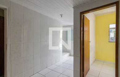 Imagem: A casa em condomínio possui 1 Dormitório, 1 Banheiro, 1 Vaga