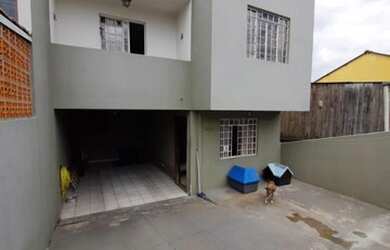 Imagem: A casa possui 5 Dormitórios, 4 Banheiros, 2 Vagas na garagem