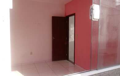 Imagem: A casa possui 1 Dormitório, 1 Banheiro, Imóvel novo e está