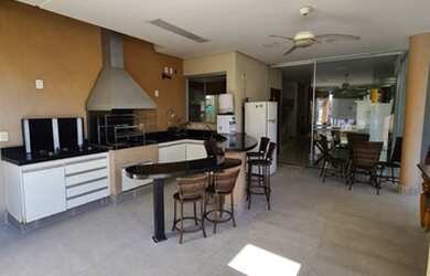 Imagem: A casa em condomínio possui 3 Dormitórios, 4 Banheiros, 3