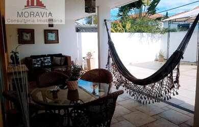 Imagem: A casa em condomínio à venda possui 3 Dormitórios, 3 Banheiros