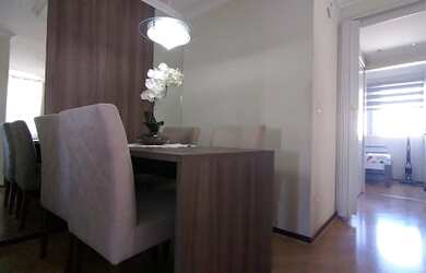 Imagem: O apartamento possui 2 Dormitórios, 1 Banheiro, 1 Vaga na garagem