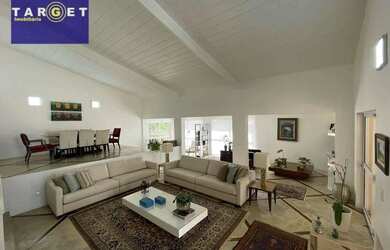 Imagem: A casa em condomínio possui 3 Dormitórios, 4 Banheiros, 4