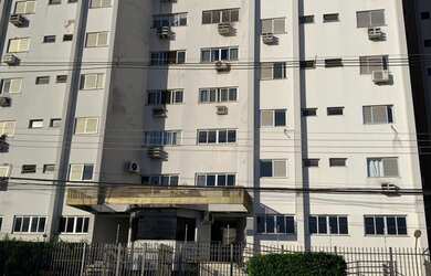 Imagem: O apartamento possui 3 Dormitórios, 1 Banheiro, 1 Vaga na garagem