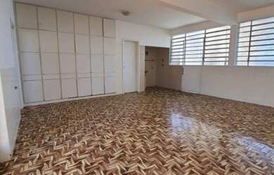 Imagem 3: CASA JARDIM PETRÓPOLIS. 250m² de Área, 3 Vagas na garageme4 Dormitórios
