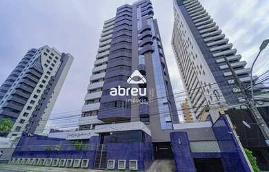 Imagem: O apartamento possui 4 Dormitórios, 5 Banheiros, 3 Vagas na