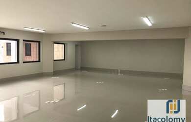 Imagem: O depósito possui 2 Vagas na garagem, 112m² de Área, Imóvel