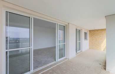 Imagem: O apartamento possui 4 Dormitórios, 3 Banheiros, 3 Vagas na