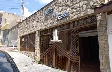 Imagem: O depósito possui 2 Vagas na garagem, 400m² de Área e está