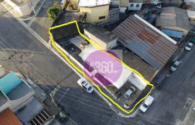 Imagem: O terreno possui 137m² de Área e está localizado em Vila