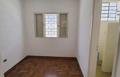 Imagem 4: CASA JARDIM PETRÓPOLIS. 250m² de Área, 3 Vagas na garageme4 Dormitórios