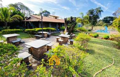 Imagem: A chácara possui 150m² de Área, Churrasqueira, Piscina, Varanda