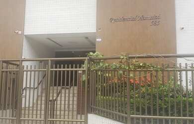 Imagem: O apartamento possui 4 Dormitórios, 2 Banheiros e 98m² de