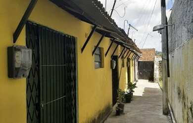 Imagem: A casa possui 2 Dormitórios, 1 Banheiro, 30m² de Área e