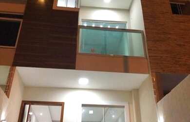 Imagem: A casa possui 2 Dormitórios, 3 Banheiros e 100m² de Área