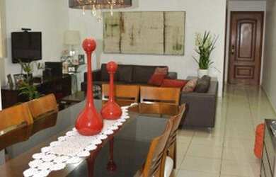 Imagem: O apartamento possui 4 Dormitórios, 3 Banheiros, 1 Vaga na