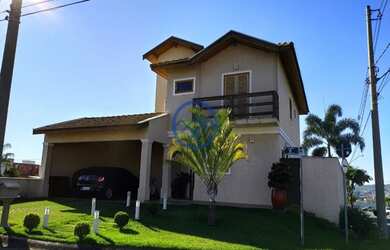 Imagem: A casa em condomínio possui 3 Dormitórios, 4 Banheiros, 4