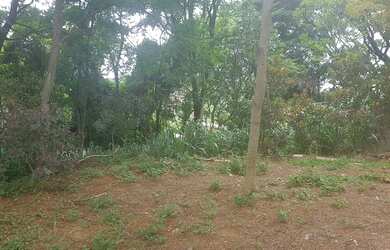 Imagem: O terreno possui 2.100m² de Área e está localizado em Vale