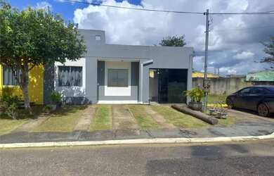 Imagem: A casa em condomínio possui 2 Dormitórios, 1 Banheiro, 2 Vagas