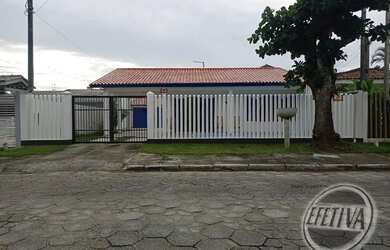 Imagem 2: RESIDÊNCIA 165M² - BALNEÁRIO RIVIERA lt br gt QUADRA DO MAR COM PISCINA