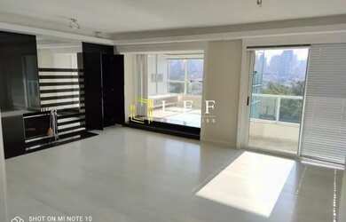 Imagem: O apartamento possui 4 Dormitórios, 5 Banheiros, 4 Vagas na