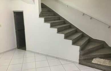 Imagem: A casa possui 1 Dormitório, 2 Banheiros, 75m² de Área e