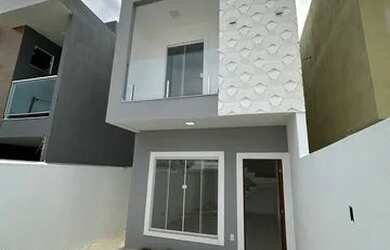 Imagem: A casa possui 3 Dormitórios, 3 Banheiros, 1 Vaga na garagem