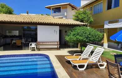 Imagem: A casa para alugar possui 5 Dormitórios, 4 Banheiros, 3 Vagas