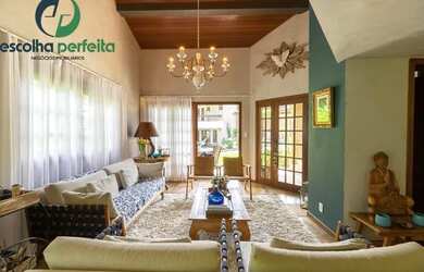 Imagem: A casa em condomínio possui 5 Dormitórios, 5 Banheiros, 2