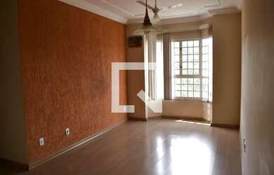 Imagem: O apartamento possui 3 Dormitórios, 2 Banheiros, 1 Vaga na