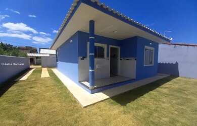 Imagem: A casa e possui 3 Dormitórios, Suítes, 1 Banheiro, 2 Vagas