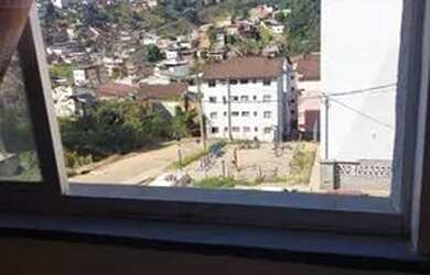 Imagem: O apartamento possui 2 Dormitórios e 1 Banheiro e está localizado