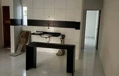 Imagem: A casa possui 2 Dormitórios, 1 Banheiro, 1 Vaga na garagem