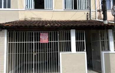 Imagem 1: Laurinho Imóveis vende casa no centro de Muriqui, Mangaratiba