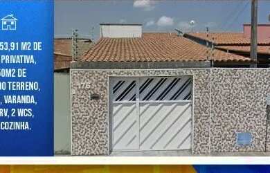 Imagem: A casa possui 3 Dormitórios, 2 Banheiros, 1 Vaga na garagem