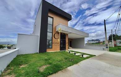 Imagem: A casa em condomínio possui 3 Dormitórios, 3 Banheiros, 4