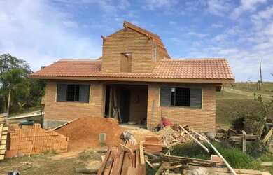 Imagem: A chácara e possui Dormitórios, Suítes, Banheiros, 24200-0m²