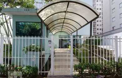 Imagem: O apartamento e possui 2 Dormitórios, 1 Banheiro, 1 Vaga na