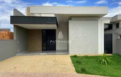 Imagem: A casa em condomínio possui 3 Dormitórios, 4 Banheiros, 4