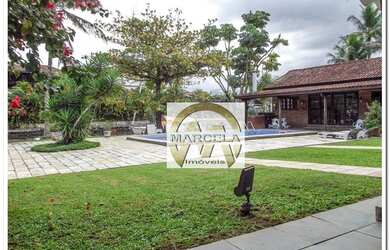 Imagem: A casa em condomínio possui 5 Dormitórios, 5 Banheiros, 4