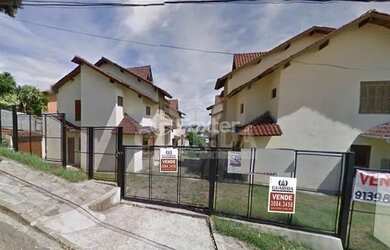 Imagem: A casa em condomínio possui 3 Dormitórios, 4 Banheiros, 1