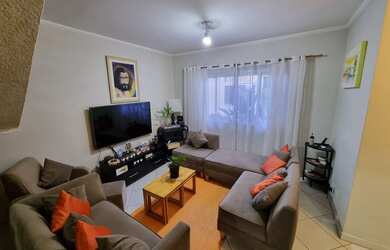 Imagem: A casa possui 3 Dormitórios, 4 Banheiros, 3 Vagas na garagem