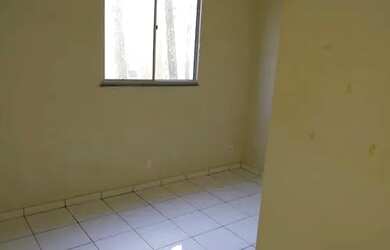 Imagem: O apartamento possui 2 Dormitórios, 1 Banheiro, 2 Vagas na